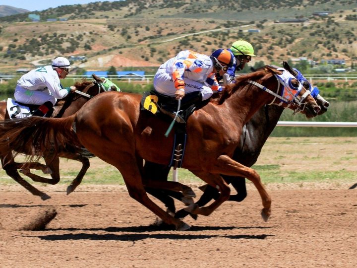 What horse is favored to win the Kentucky Derby?